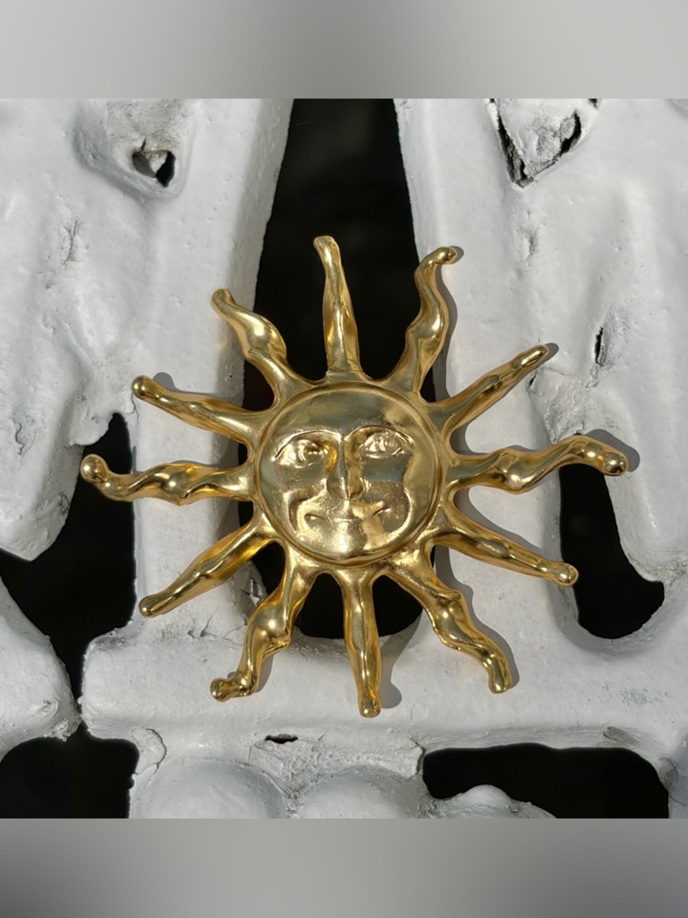Large Anne Klein Sun Brooch Matte Gold Tone Celestial Pin Designer Plus Bracelet